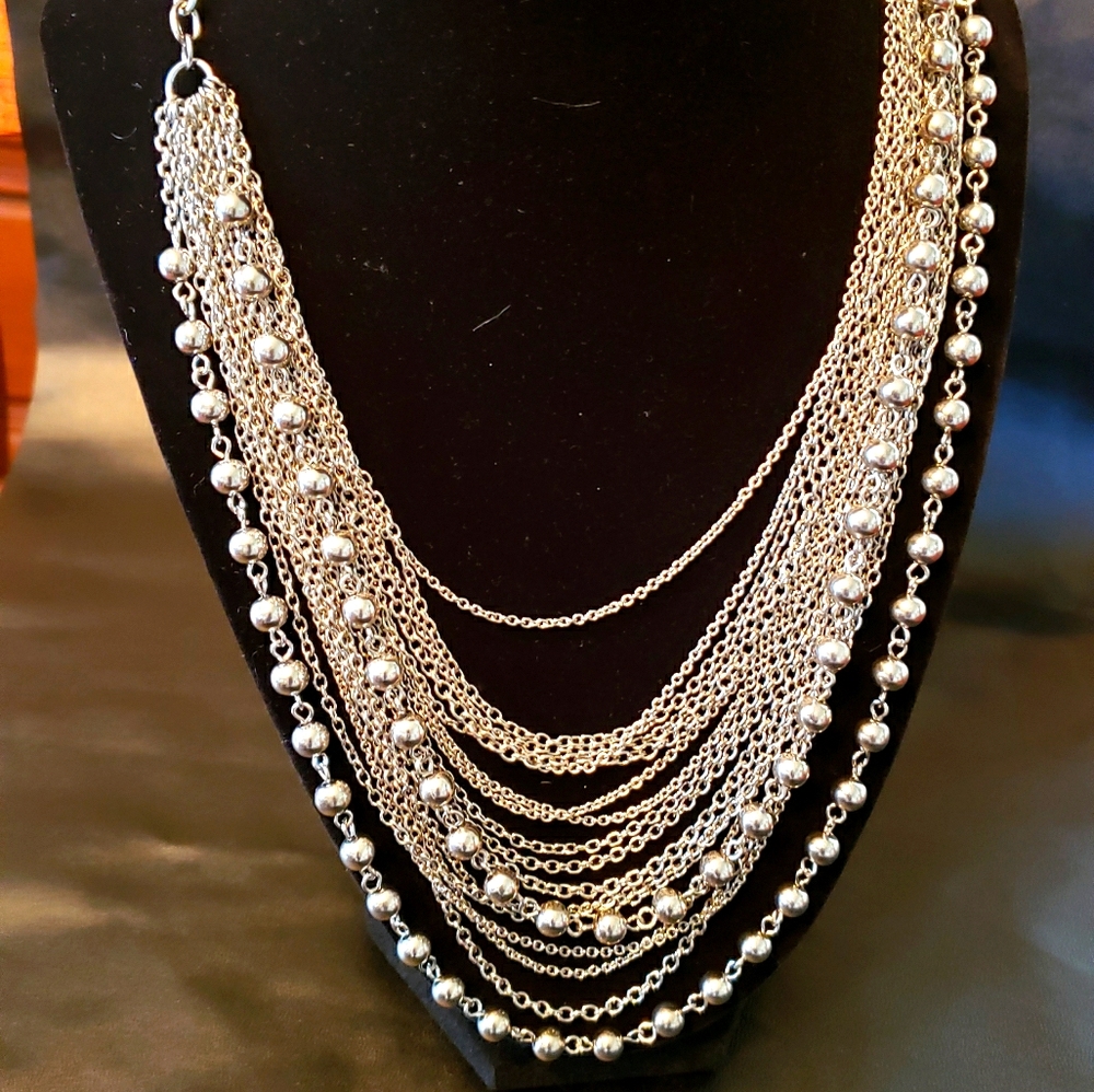 Jewelry necklace